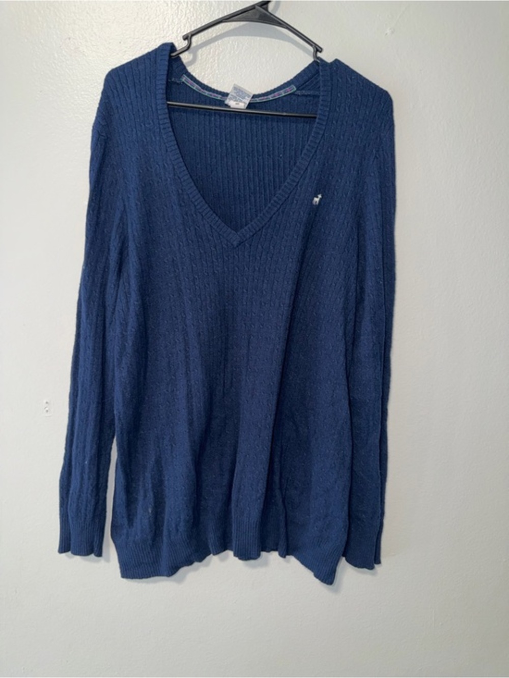Old Navy Women's Navy Blue V-Neck Cable Sweater